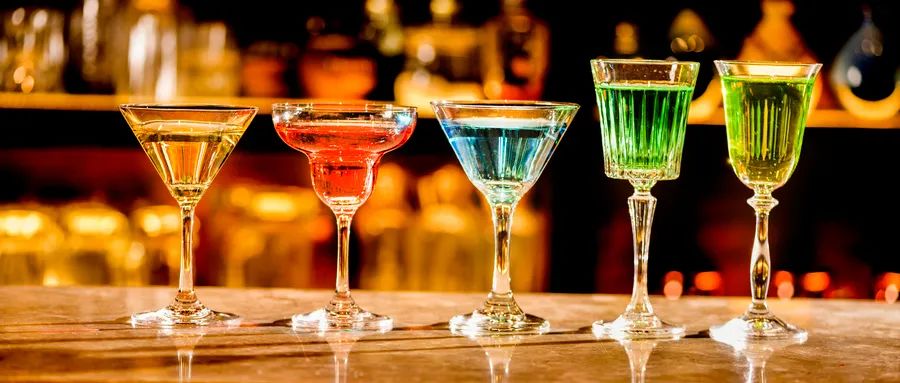 可口可樂出酒精飲料了！「硬蘇打」真的低卡