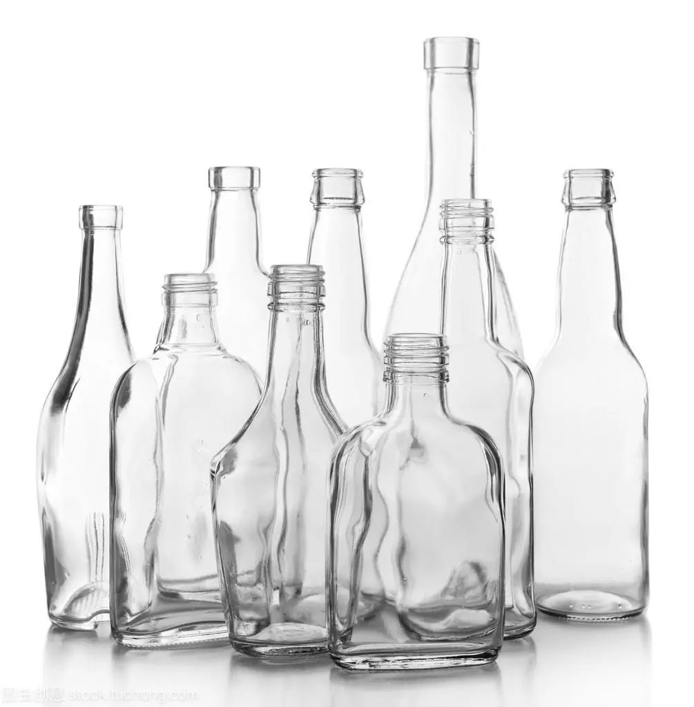 同是光瓶酒，李渡標價上千被追捧，汾酒新品