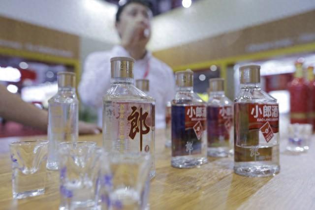 董酒五大系列大揭秘：白酒界的‘醉’獨特魅力！